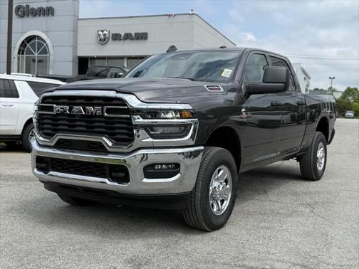 2025 RAM 2500 Tradesman Crew Cab 4x4 6'4' Box