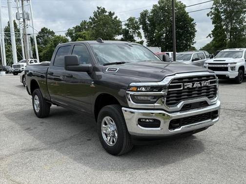 2025 RAM 2500 Tradesman Crew Cab 4x4 6'4' Box
