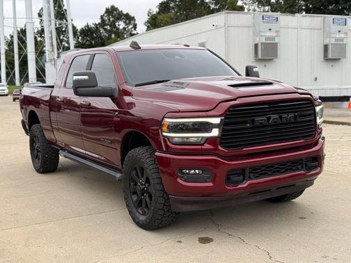 Delmonico Red Pearlcoat 2024 RAM 2500 Laramie Crew Cab 4x4 6'4' Box