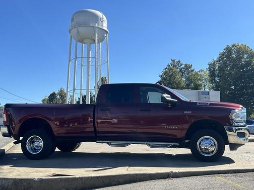 2020 RAM 3500 Tradesman Crew Cab 4x4 8' Box
