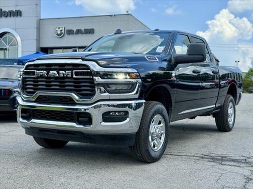 2025 RAM 2500 Tradesman Crew Cab 4x4 6'4' Box