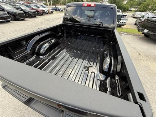 2025 RAM 2500 Tradesman Crew Cab 4x4 6'4' Box