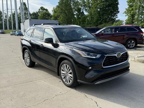 2023 Toyota Highlander Platinum