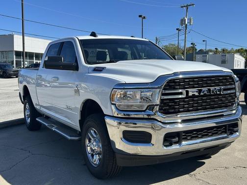 2022 RAM 3500 Big Horn Crew Cab 4x4 6'4' Box