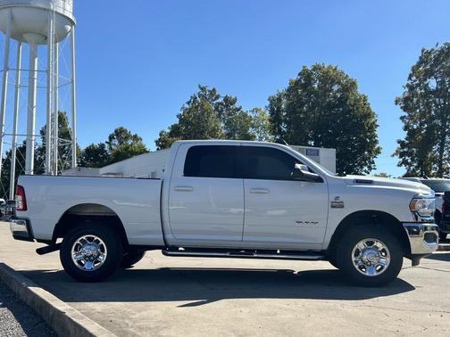 2022 RAM 3500 Big Horn Crew Cab 4x4 6'4' Box