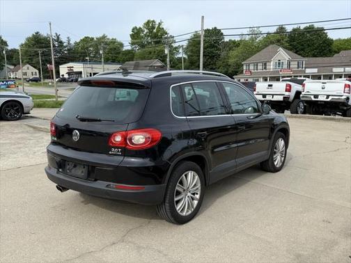 2011 Volkswagen Tiguan SEL