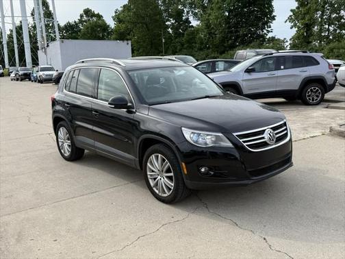 2011 Volkswagen Tiguan SEL