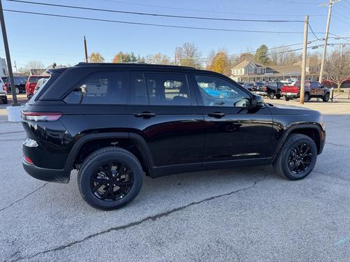 2025 Jeep Grand Cherokee Altitude