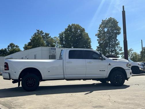 2021 RAM 3500 Laramie Crew Cab 4x4 8' Box