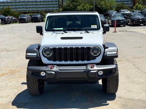 Bright White Clearcoat 2026 Jeep Wrangler Rubicon