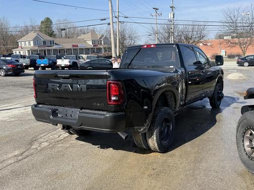 2026 RAM 3500 Tradesman Crew Cab 4x4 8' Box