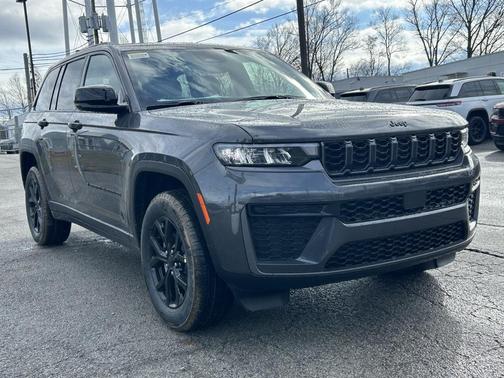 2026 Jeep Grand Cherokee Altitude