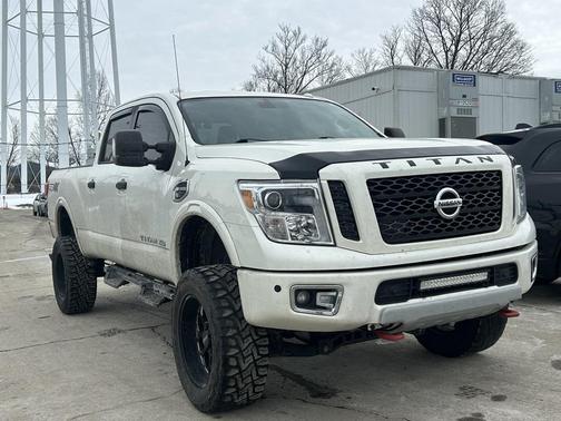 2017 Nissan Titan XD PRO-4X
