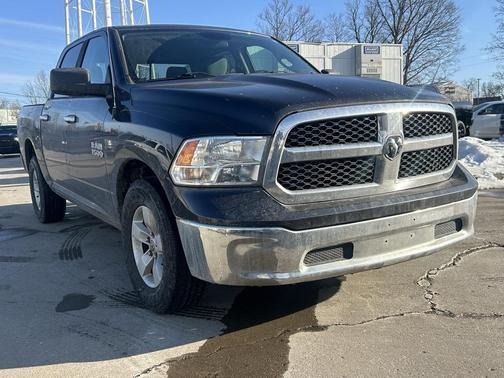 2018 RAM 1500 SLT