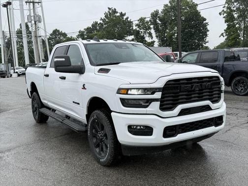 2025 RAM 2500 Big Horn Crew Cab 4x4 6'4' Box