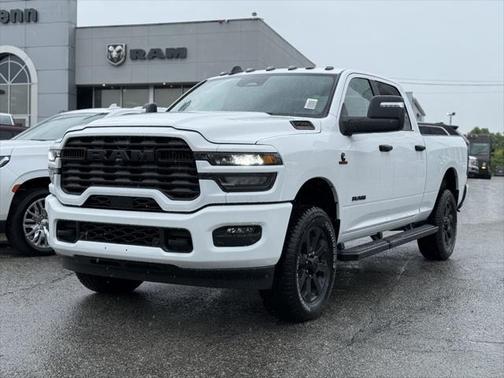 2025 RAM 2500 Big Horn Crew Cab 4x4 6'4' Box