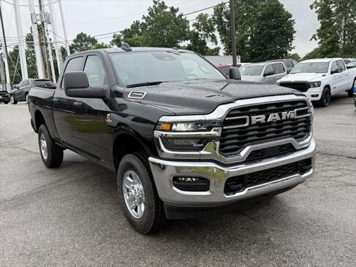 2025 RAM 2500 Tradesman Crew Cab 4x4 6'4' Box
