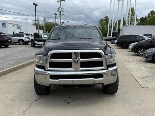 2017 RAM 3500 Tradesman Crew Cab 4x4 6'4' Box
