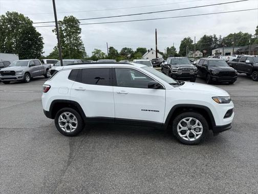 2025 Jeep Compass Latitude