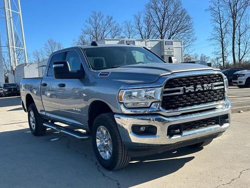 2023 RAM 2500 Big Horn Crew Cab 4x4 6'4' Box
