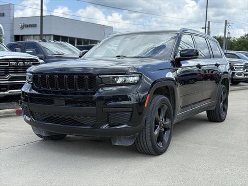 2022 Jeep Grand Cherokee L Altitude