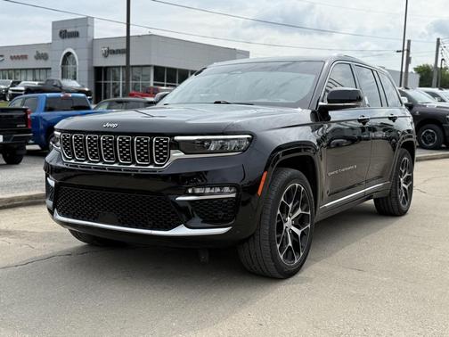 2023 Jeep Grand Cherokee Summit