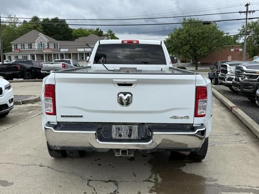 2022 RAM 3500 Big Horn Crew Cab 4x4 8' Box