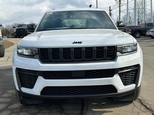 2026 Jeep Grand Cherokee Altitude