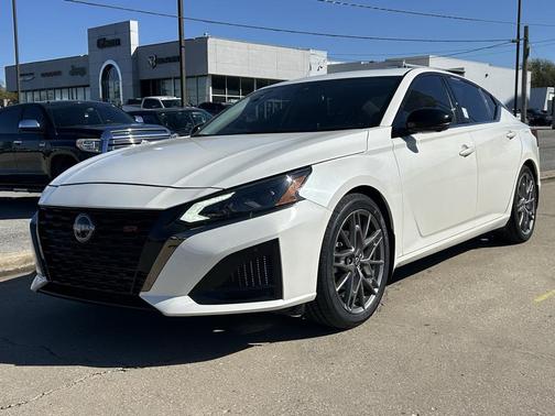 2024 Nissan Altima SR VC-Turbo FWD