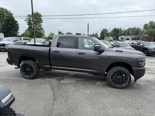 2025 RAM 2500 Big Horn Crew Cab 4x4 6'4' Box