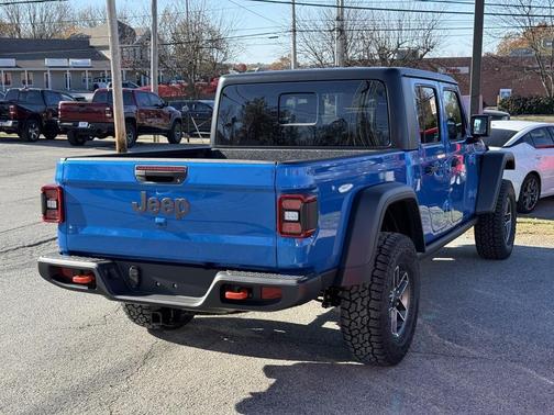 2026 Jeep Gladiator Mojave 4x4