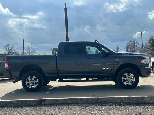 2021 RAM 2500 Big Horn Crew Cab 4x4 6'4' Box