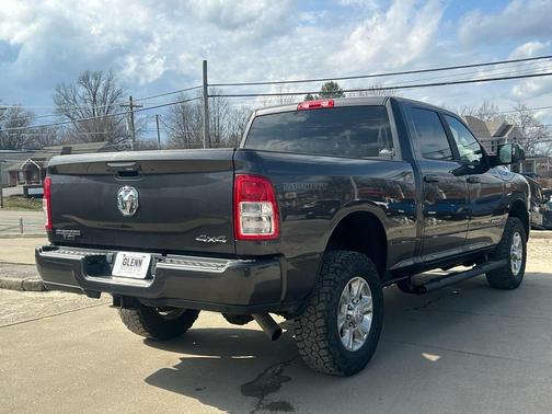 2021 RAM 2500 Big Horn Crew Cab 4x4 6'4' Box
