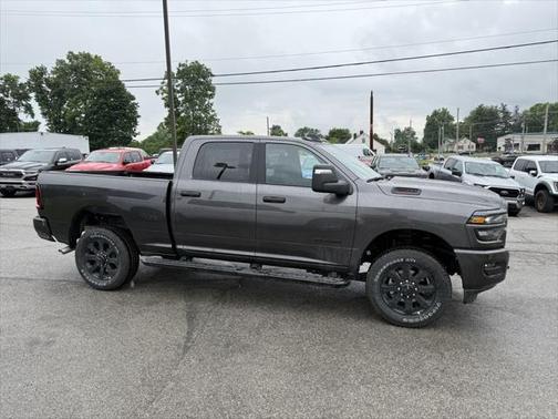 2025 RAM 2500 Big Horn Crew Cab 4x4 6'4' Box