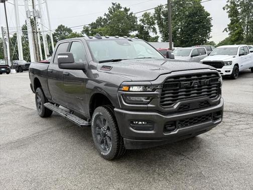 2025 RAM 2500 Big Horn Crew Cab 4x4 6'4' Box