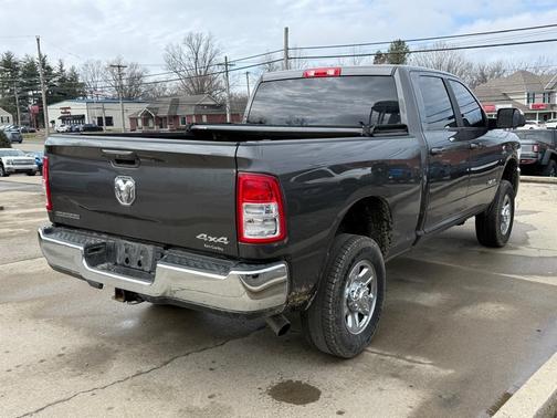 2022 RAM 2500 Big Horn Crew Cab 4x4 6'4' Box