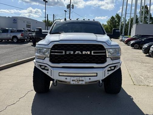 2023 RAM 2500 Tradesman Crew Cab 4x4 6'4' Box