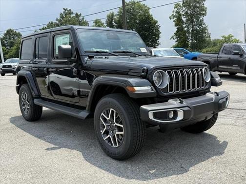 2025 Jeep Wrangler 4-Door Sahara 4x4