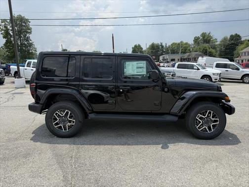 2025 Jeep Wrangler 4-Door Sahara 4x4