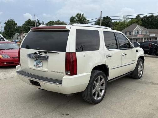 2007 Cadillac Escalade Base