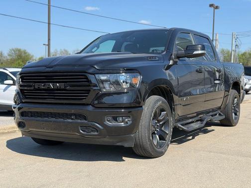 Diamond Black Crystal Pearlcoat 2021 RAM 1500 Big Horn/Lone Star
