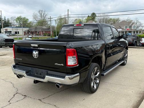 Diamond Black Crystal Pearlcoat 2019 RAM 1500 Big Horn