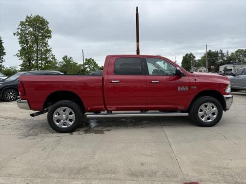 2017 RAM 2500 Big Horn Crew Cab 4x4 6'4' Box