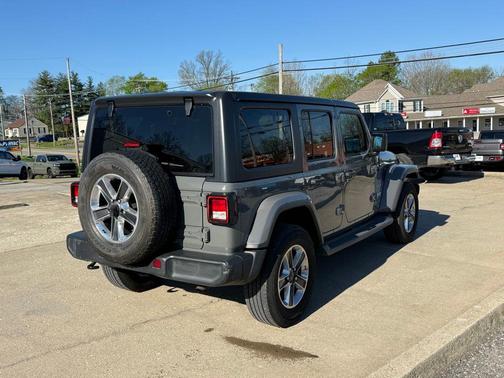 2018 Jeep Wrangler Unlimited Sahara