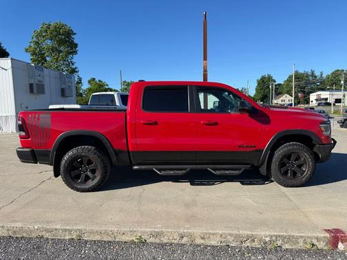 Flame Red Clearcoat 2019 RAM 1500 Rebel