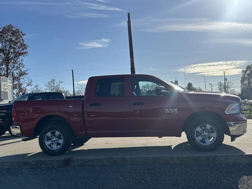 2023 RAM 1500 Classic SLT