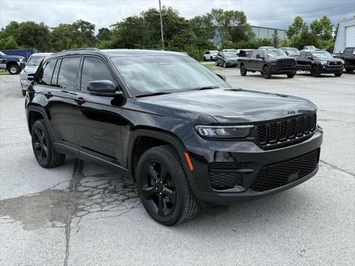 2022 Jeep Grand Cherokee Altitude