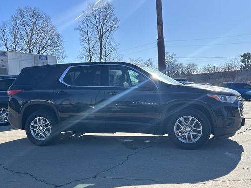 2021 Chevrolet Traverse LS
