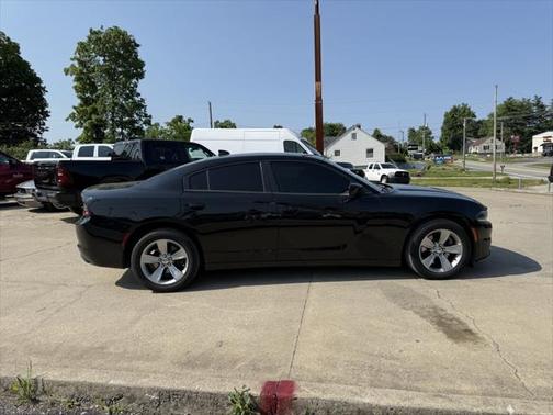 2017 Dodge Charger SXT