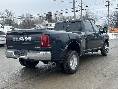2026 RAM 3500 Laramie Crew Cab 4x4 8' Box